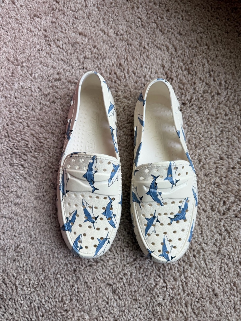 FLoafers White Shark Print Slip-On Loafers size 3
